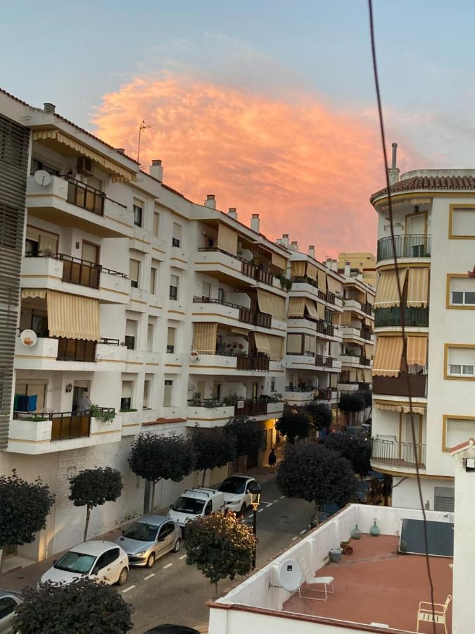Apartaunmomento Y Disfruta!! Estepona Eksteriør bilde